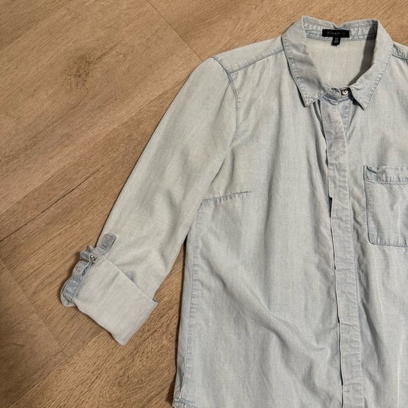 Dynamite Women's Light Blue Button Down Shirt - Picture 2 of 5